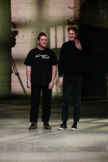 MAN FALL 2018 MENSWEAR London коллекция MAN осень 2018 мужская неделя моды в Лондоне Mainstyles